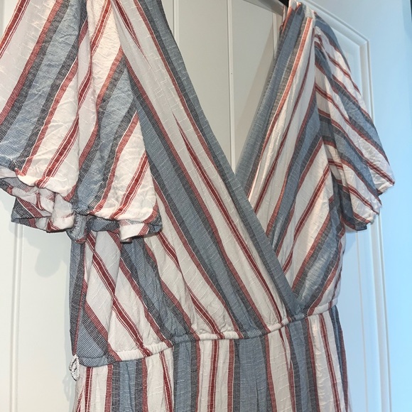 Trixxi Romper - Picture 2 of 4